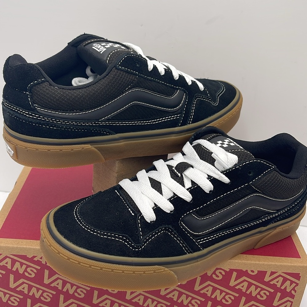 Vans Men’s Caldrone Suede Mesh Black/Gum
VN0A5JM2B9M Sneakers - Picture 11 of 16